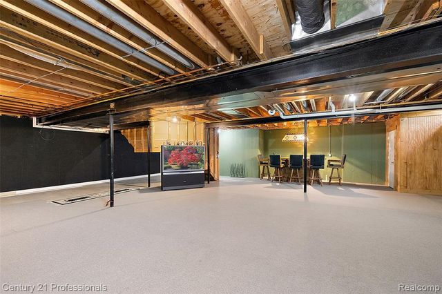 8117 Remington Court, Clarkston, MI 48348