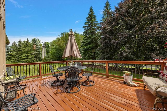 8117 Remington Court, Clarkston, MI 48348