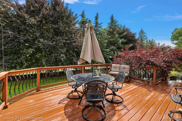 8117 Remington Court, Clarkston, MI 48348