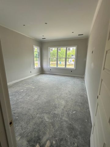 5310 THUNDERBOLT CV, Lakeland, TN 38002
