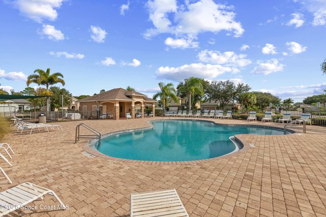 402 Moray Drive SW, Palm Bay, FL 32908