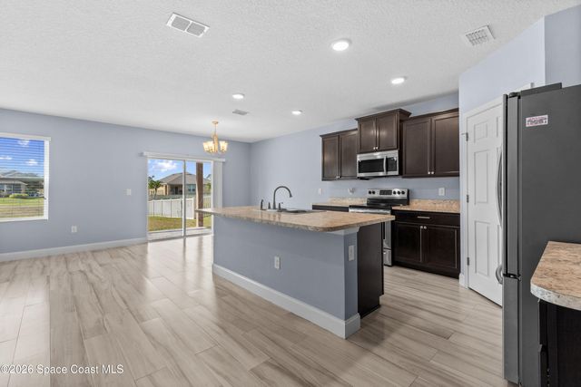 402 Moray Drive SW, Palm Bay, FL 32908