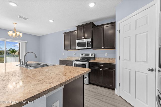 402 Moray Drive SW, Palm Bay, FL 32908