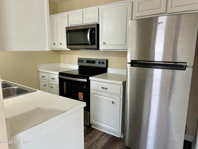 2508 Bluff View Court B, Greenville, NC 27834