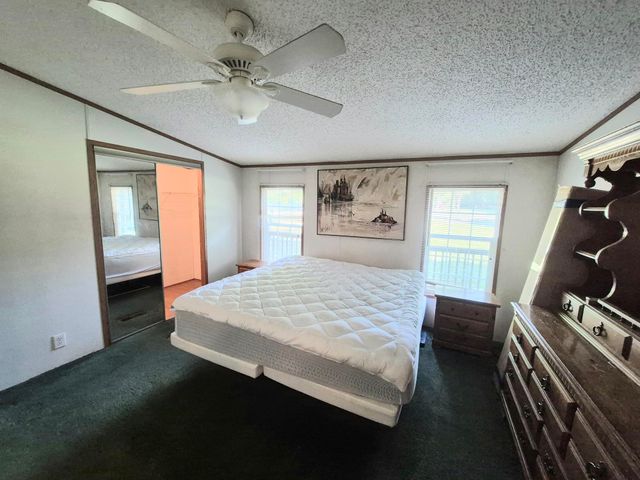 300 Snug Harbor TRL, Moneta, VA 24121