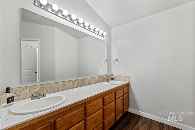 2905 W Elk Stream St, Meridian, ID 83646