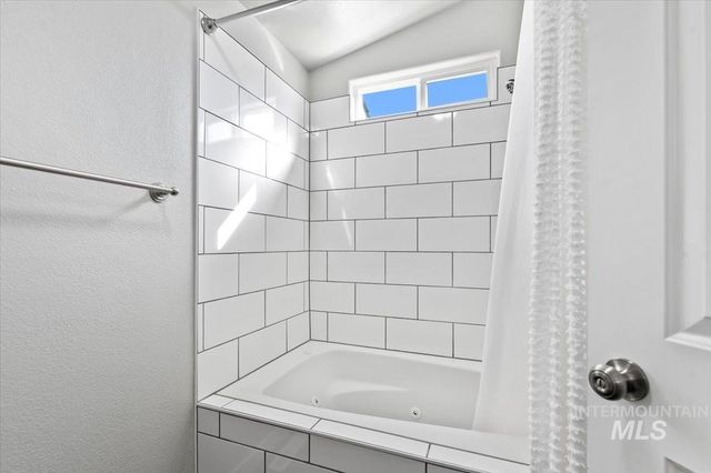 2905 W Elk Stream St, Meridian, ID 83646