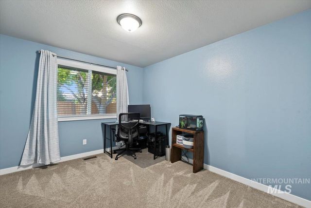 2905 W Elk Stream St, Meridian, ID 83646