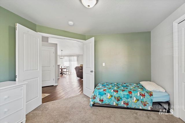 2905 W Elk Stream St, Meridian, ID 83646