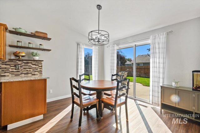 2905 W Elk Stream St, Meridian, ID 83646