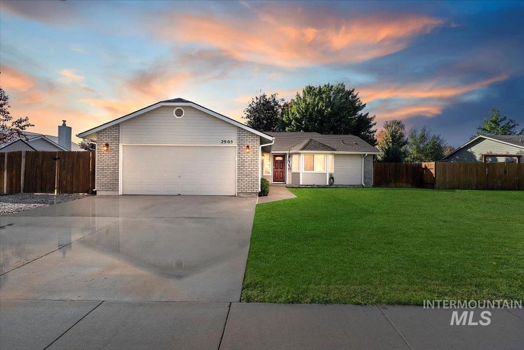 2905 W Elk Stream St, Meridian, ID 83646