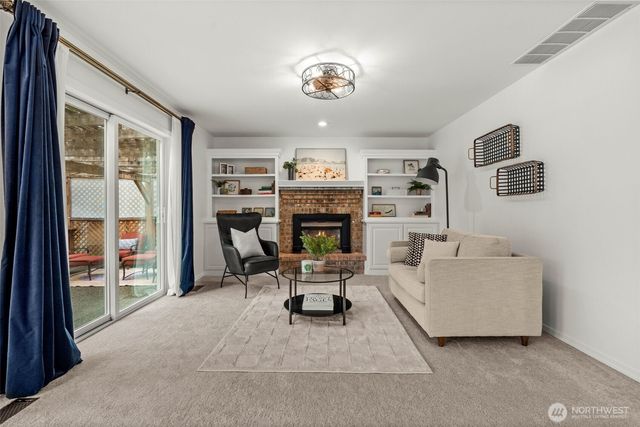 9512 72nd Avenue NW, Gig Harbor, WA 98332