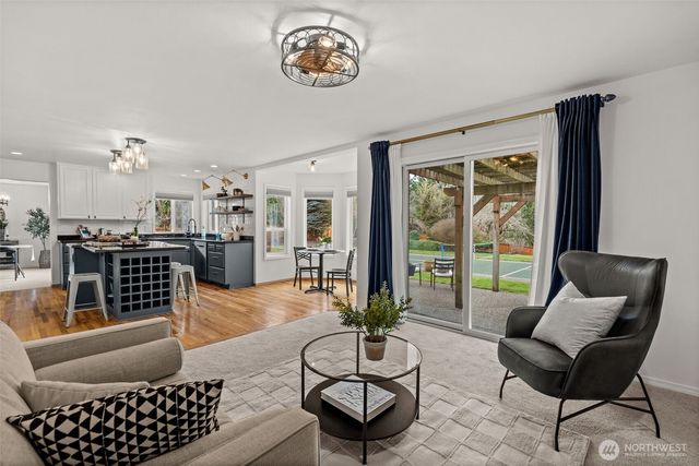 9512 72nd Avenue NW, Gig Harbor, WA 98332