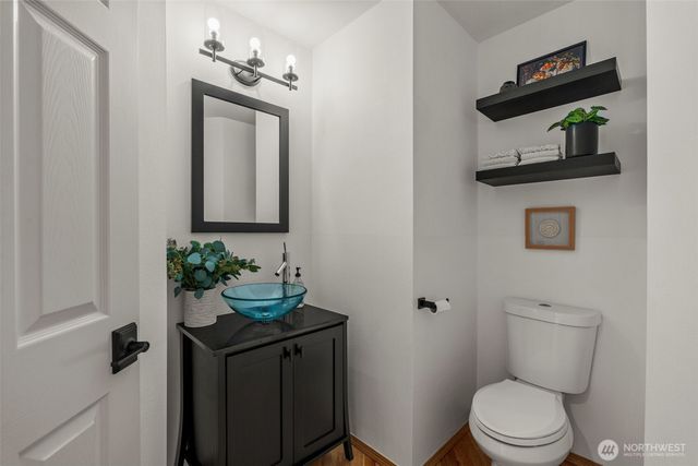 9512 72nd Avenue NW, Gig Harbor, WA 98332