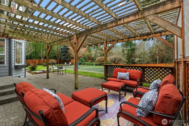 9512 72nd Avenue NW, Gig Harbor, WA 98332