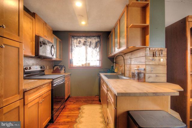 1014 BEDFORD AVE, Cherry Hill, NJ 08002