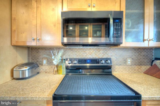 1014 BEDFORD AVE, Cherry Hill, NJ 08002