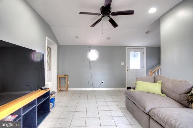 1014 BEDFORD AVE, Cherry Hill, NJ 08002