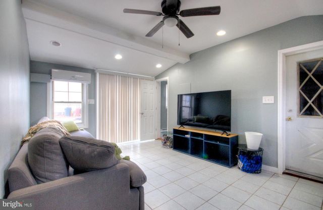 1014 BEDFORD AVE, Cherry Hill, NJ 08002