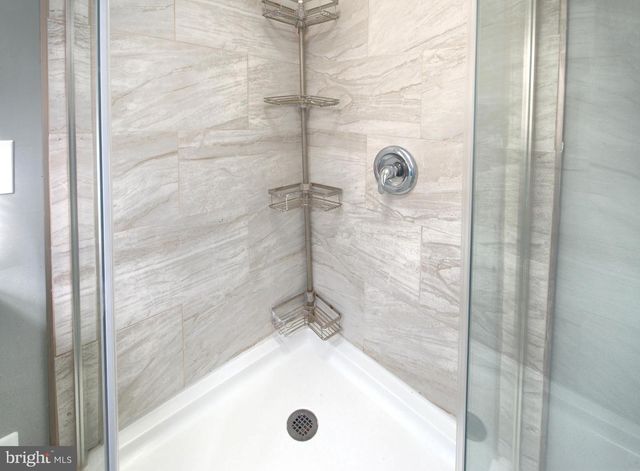 1014 BEDFORD AVE, Cherry Hill, NJ 08002