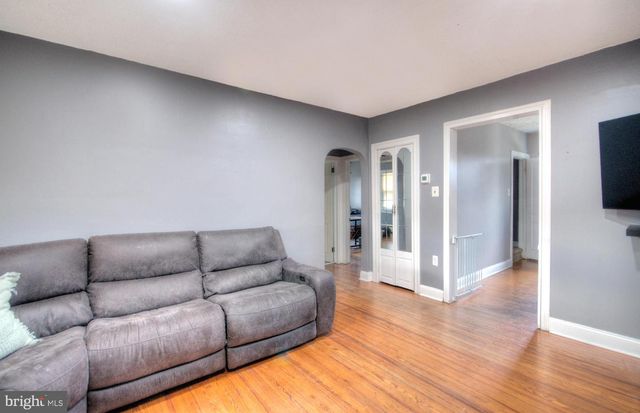 1014 BEDFORD AVE, Cherry Hill, NJ 08002