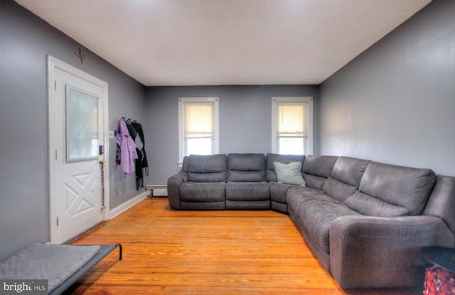 1014 BEDFORD AVE, Cherry Hill, NJ 08002