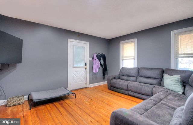 1014 BEDFORD AVE, Cherry Hill, NJ 08002