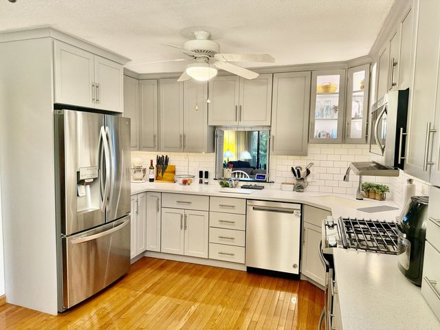 5904 36th Avenue Court, Moline, IL 61265