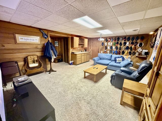 5904 36th Avenue Court, Moline, IL 61265
