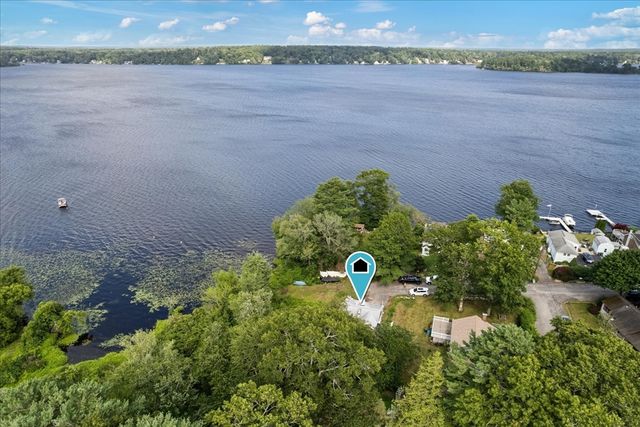 15 Charles St, Lakeville, MA 02347