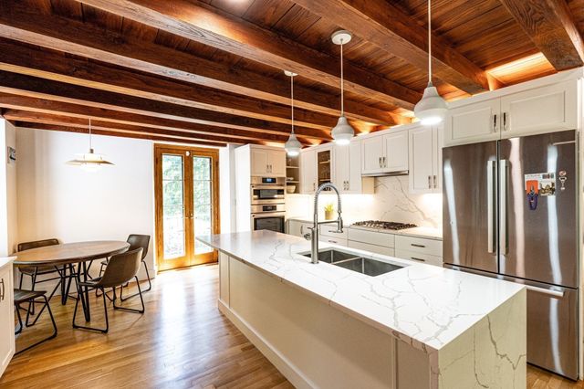 120 Church St, Weston, MA 02493