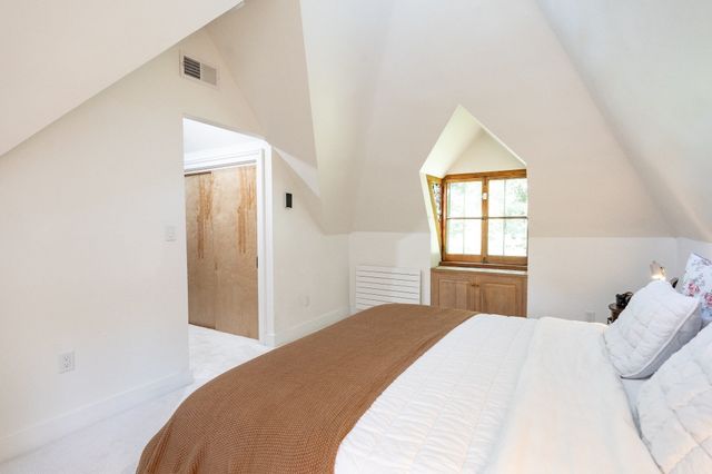 120 Church St, Weston, MA 02493