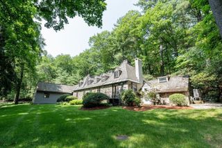 120 Church St, Weston, MA 02493