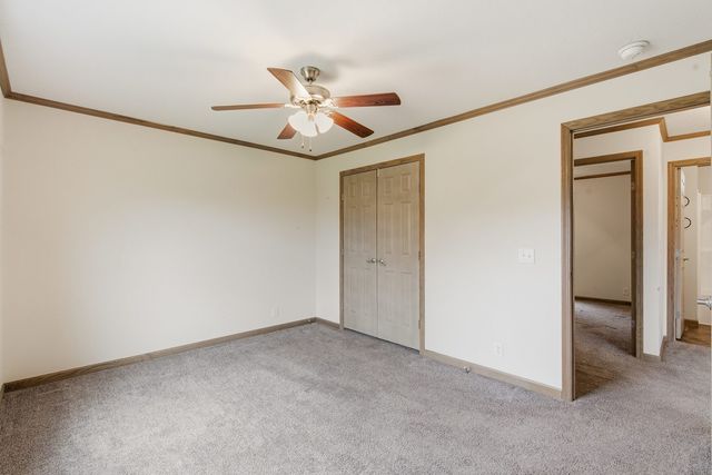 22816 243rd Street, Eldridge, IA 52748