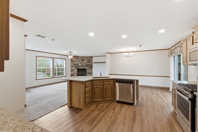 22816 243rd Street, Eldridge, IA 52748
