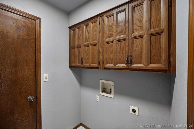 8710 N 120th East Avenue, Owasso, OK 74055