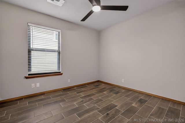 8710 N 120th East Avenue, Owasso, OK 74055