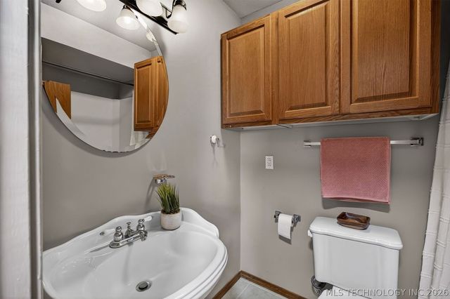 8710 N 120th East Avenue, Owasso, OK 74055