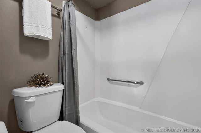 8710 N 120th East Avenue, Owasso, OK 74055