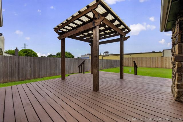 8710 N 120th East Avenue, Owasso, OK 74055