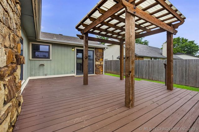 8710 N 120th East Avenue, Owasso, OK 74055