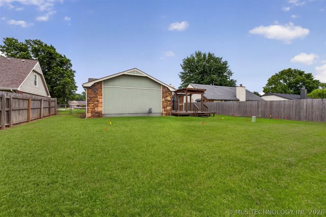 8710 N 120th East Avenue, Owasso, OK 74055
