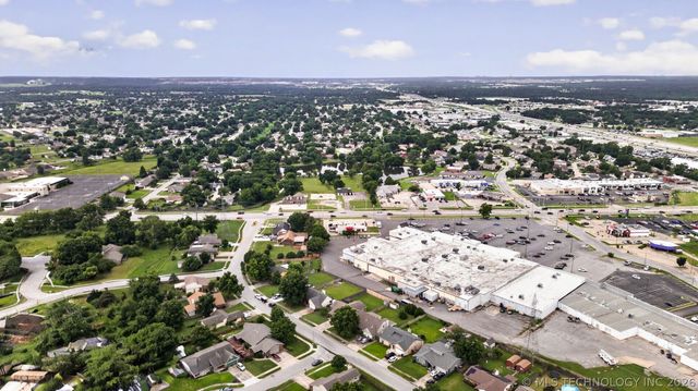 8710 N 120th East Avenue, Owasso, OK 74055