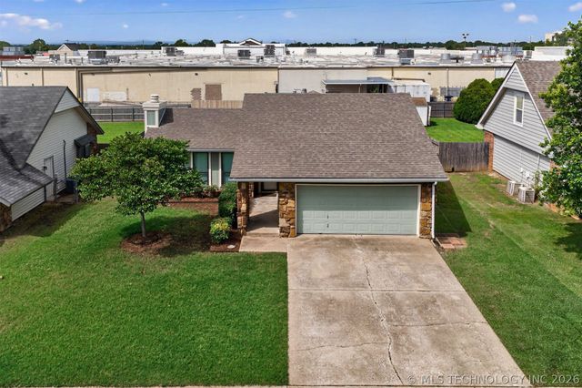 8710 N 120th East Avenue, Owasso, OK 74055