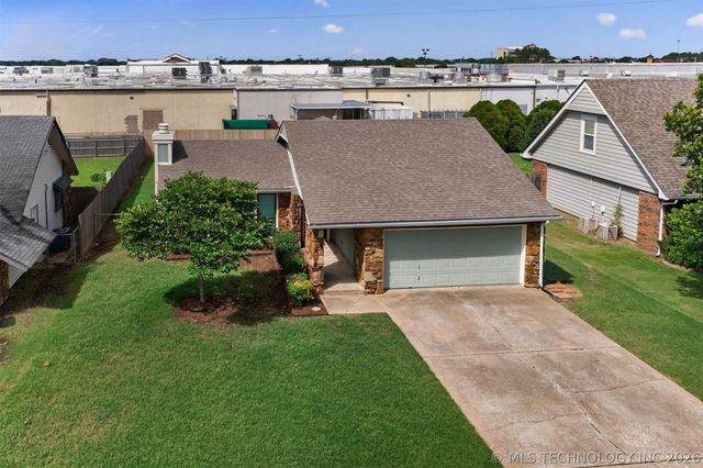 8710 N 120th East Avenue, Owasso, OK 74055