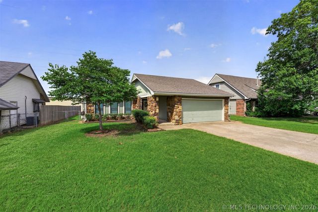 8710 N 120th East Avenue, Owasso, OK 74055