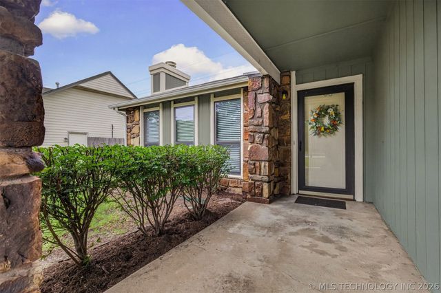 8710 N 120th East Avenue, Owasso, OK 74055