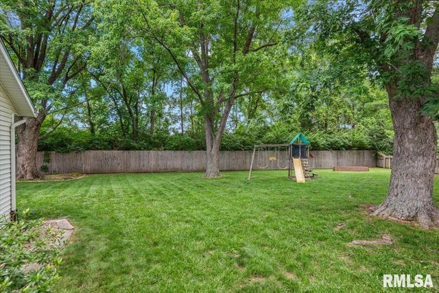 8101 Tack Lane, Springfield, IL 62712
