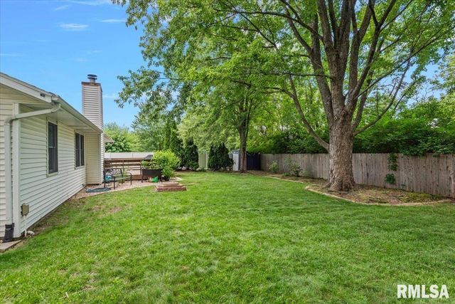 8101 Tack Lane, Springfield, IL 62712