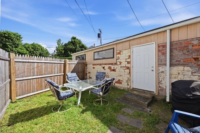 137 Livingston Street, Buffalo, NY 14213